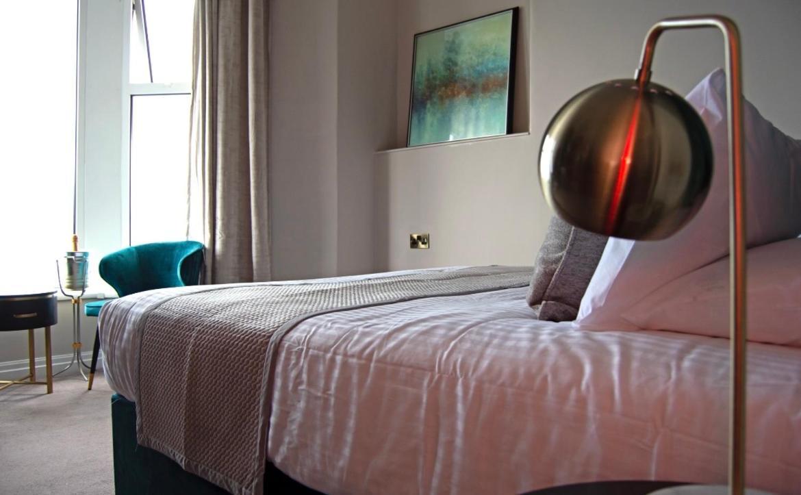 Hotel No5, Beachfront With Free Private Car Park Llandudno Exteriér fotografie
