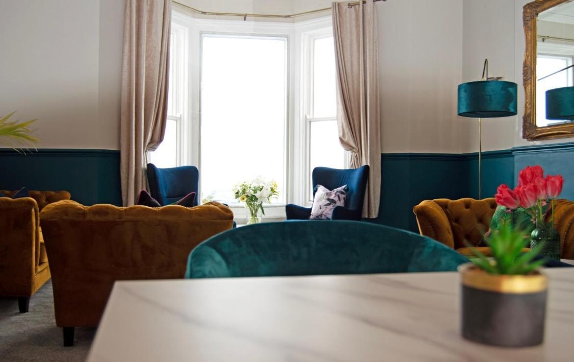 Hotel No5, Beachfront With Free Private Car Park Llandudno Exteriér fotografie
