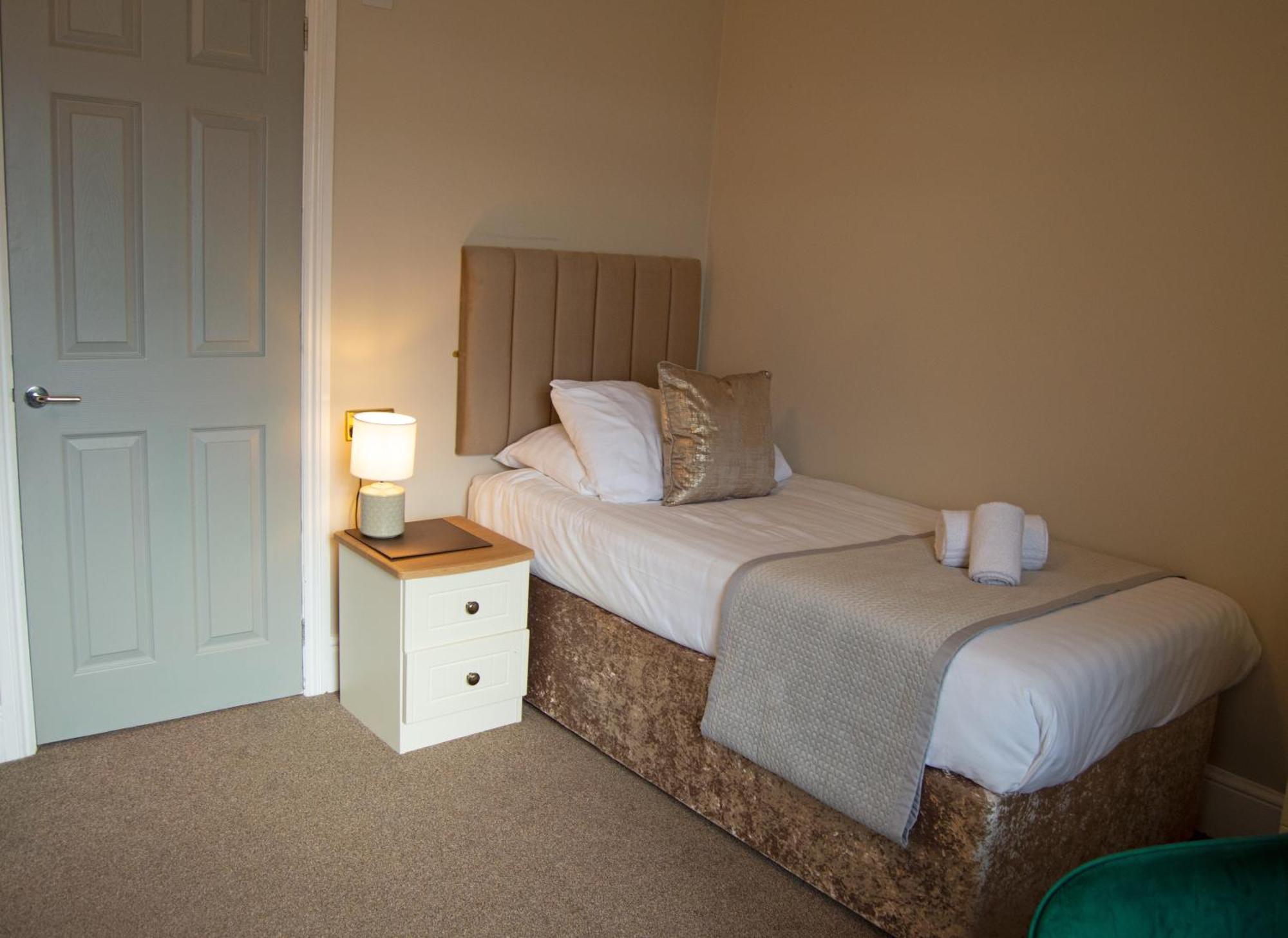 Hotel No5, Beachfront With Free Private Car Park Llandudno Exteriér fotografie