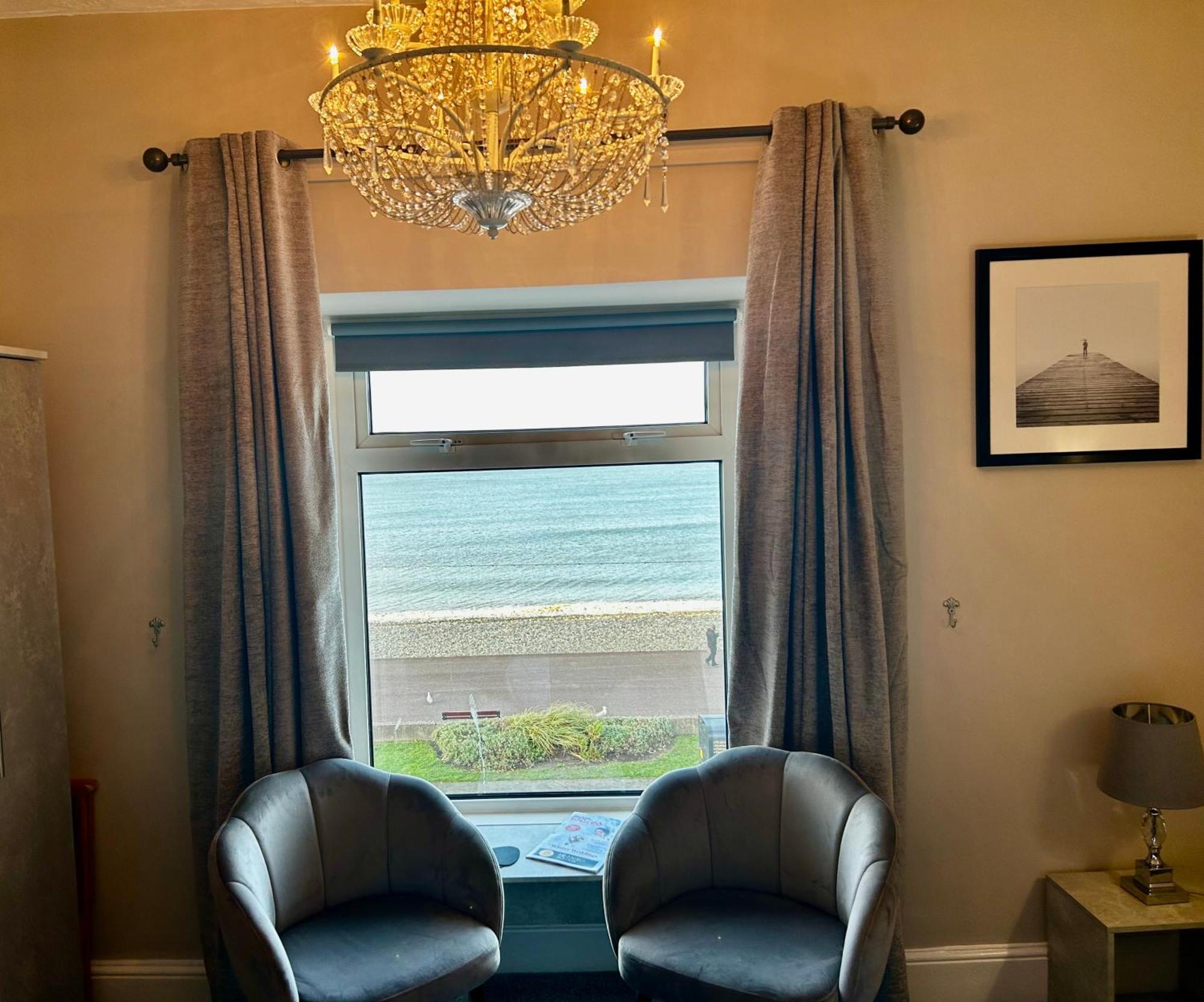 Hotel No5, Beachfront With Free Private Car Park Llandudno Exteriér fotografie