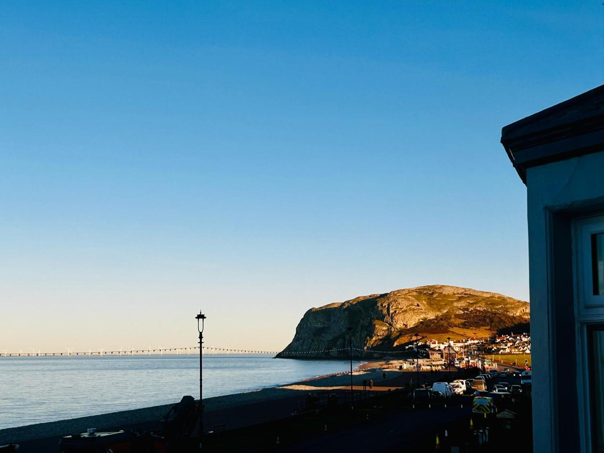 Hotel No5, Beachfront With Free Private Car Park Llandudno Exteriér fotografie